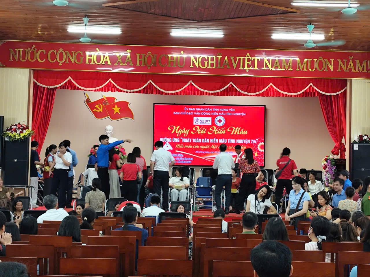 Ngày hội hiến máu tình nguyện tại xã Bắc Đông Hưng thu hút đông đảo người dân tham gia